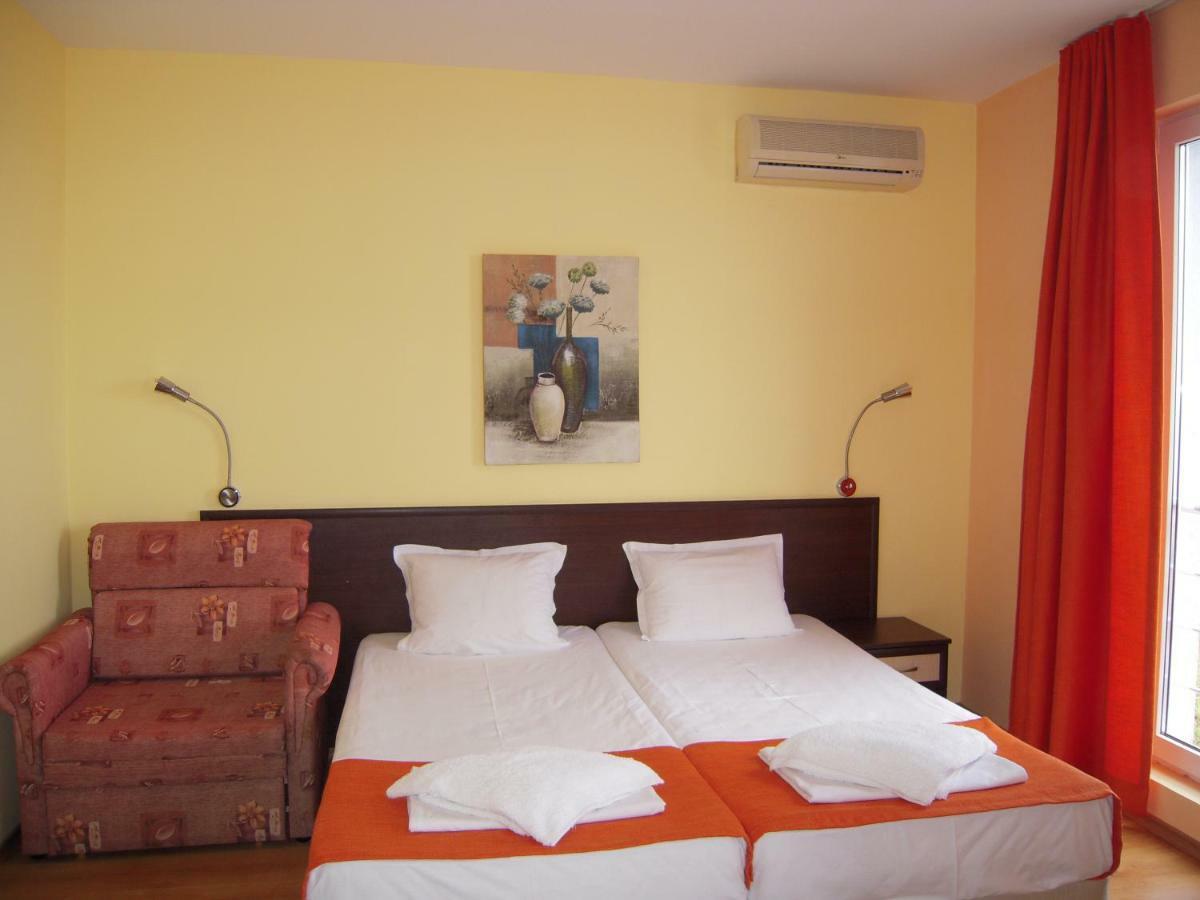 Bona Dea Club Hotel Sveti Vlas Exteriör bild